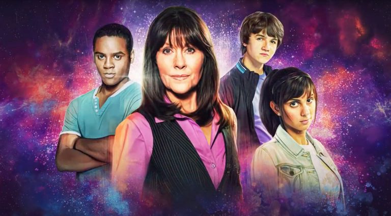 Daniel Anthony, Elisabeth Sladen, Tommy Knight posing for a photo